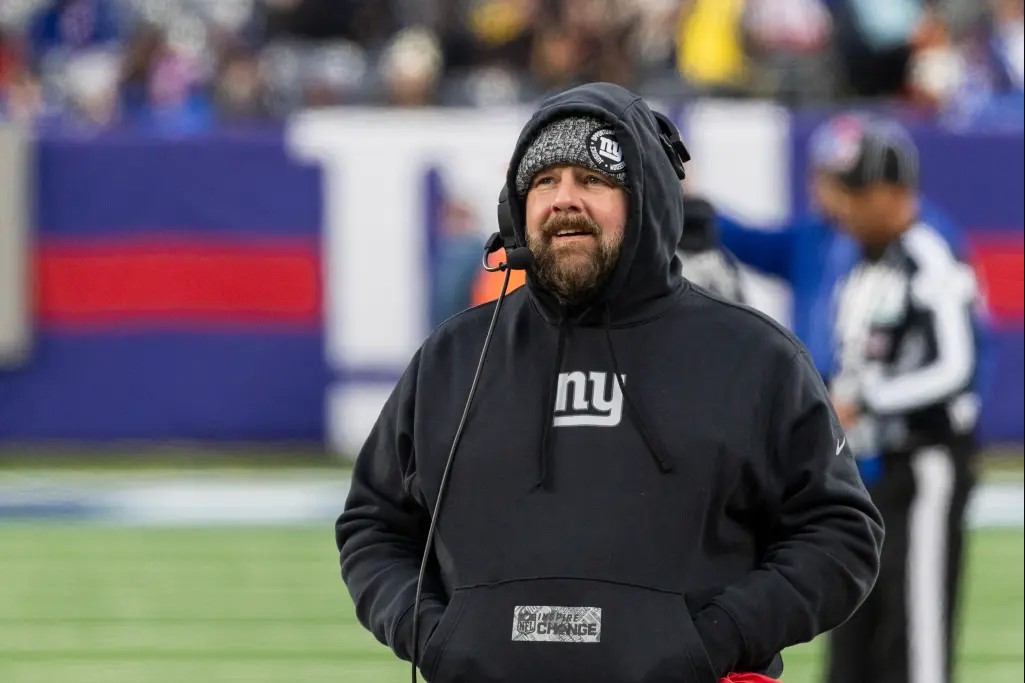 Giants Coach Brian Daboll On The Sidelines Against The Rams.