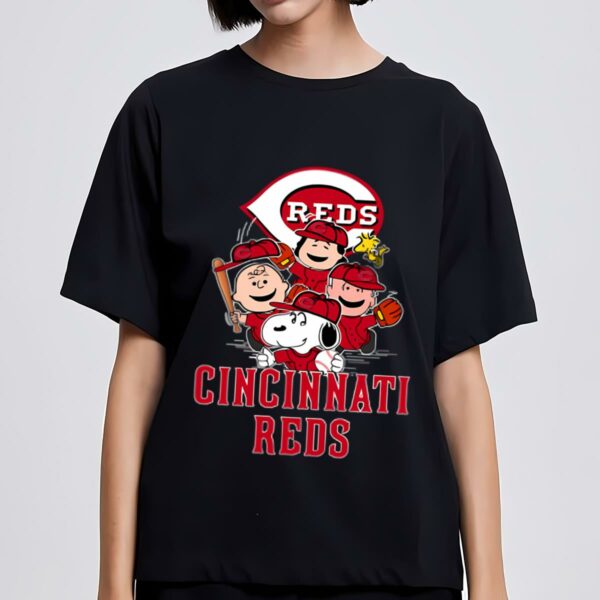 MLB Cincinnati Reds Snoopy Charlie Brown Woodstock The Peanuts Movie Baseball Shirt 3 mechsunshineb3
