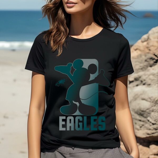 Philadelphia Eagles Youth Disney Cross Fade T shirt 2 b2