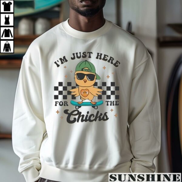 Im Just Here For The Chicks Los Angeles Lakers Shirt 3 sweatshirt