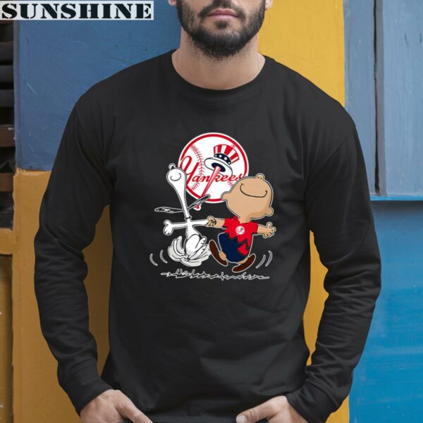 MLB Charlie Brown Snoopy New York Yankees Shirt 5 long sleeve shirt