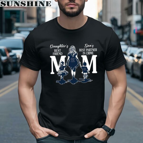 New York Yankees Moms Best Friend Mothers Day Shirt