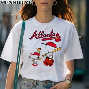 Snoopy And Charlie Brown Walking Atlanta Braves Shirt