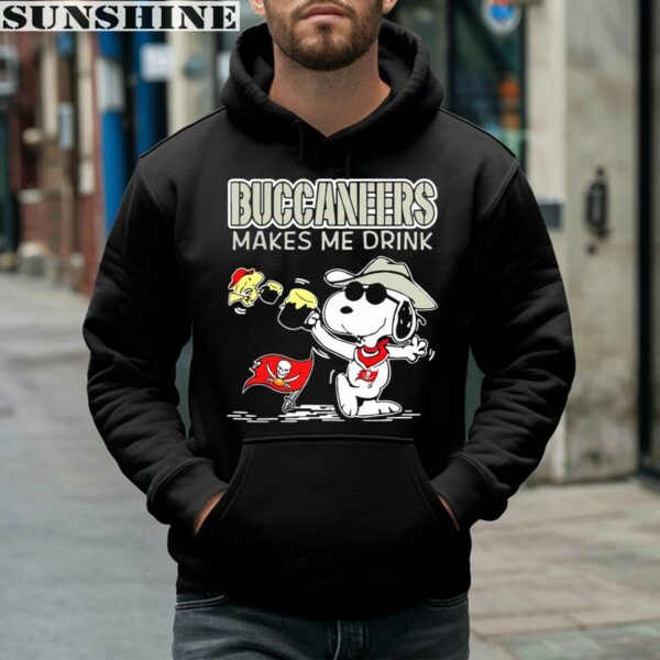 Snoopy And Woodstock Makes Me Drink Tampa Bay Buccaneers Shirt 4 hoodie