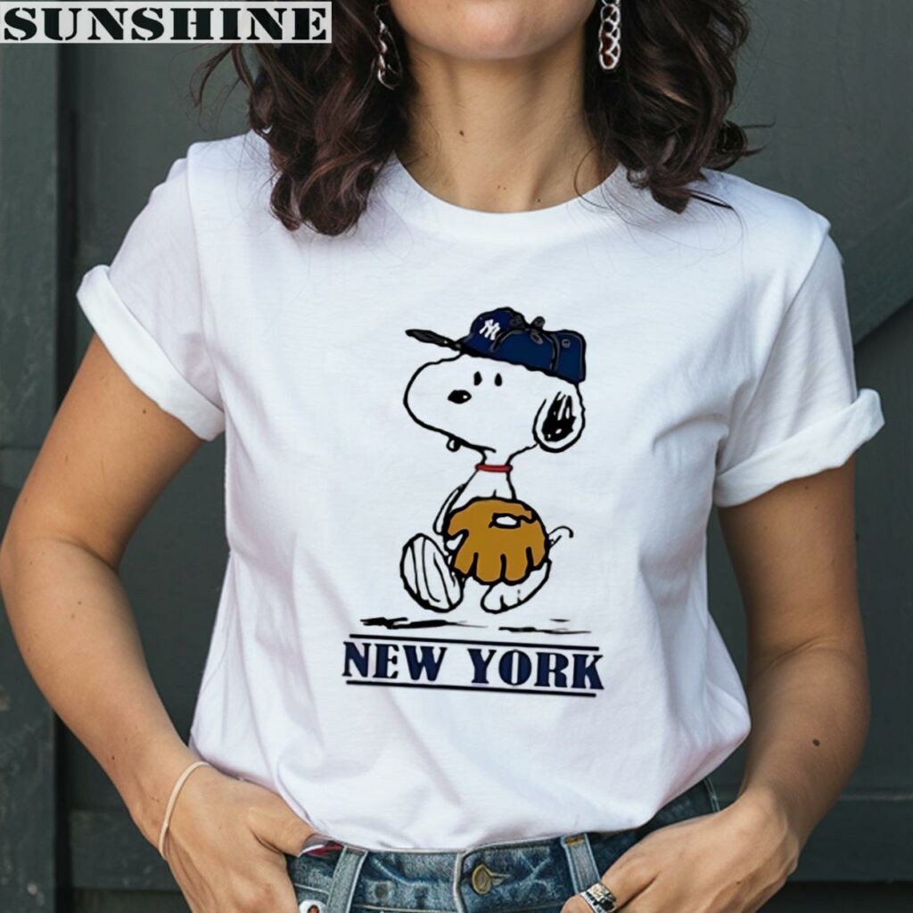 Snoopy MLB Team New York Yankees Shirt 