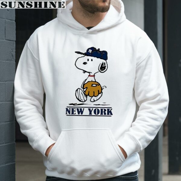 Snoopy MLB Team New York Yankees Shirt 3 hoodie