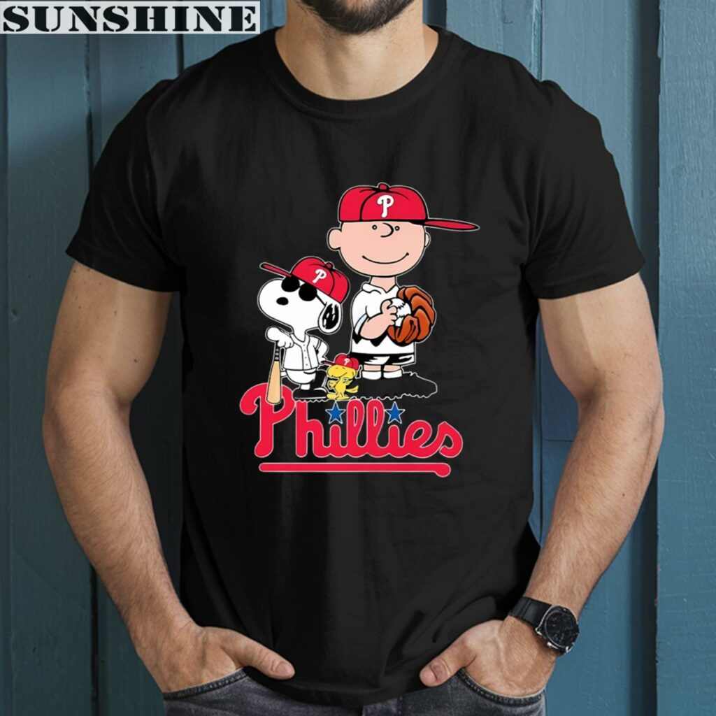 Snoopy Woodstock Charlie Brown Philadelphia Phillies Shirt