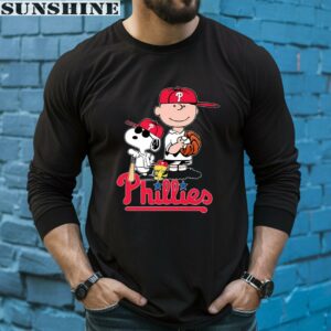 Snoopy Woodstock Charlie Brown Philadelphia Phillies Shirt 5 long sleeve