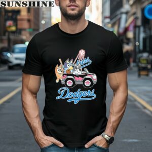 Official MLB Los Angeles Dodgers Bluey Bandit Chilli And Aunt Trixie Driving Car T shirt 1 men shirt