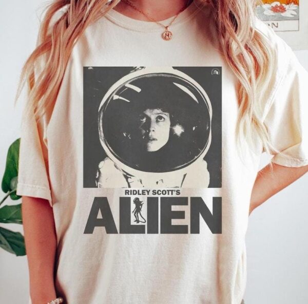 Vintage Alien 1979 Shirt Alien Tshirt Alien Movie T shirt Alien Movie MerchVintage Horror Movie Shirt 1