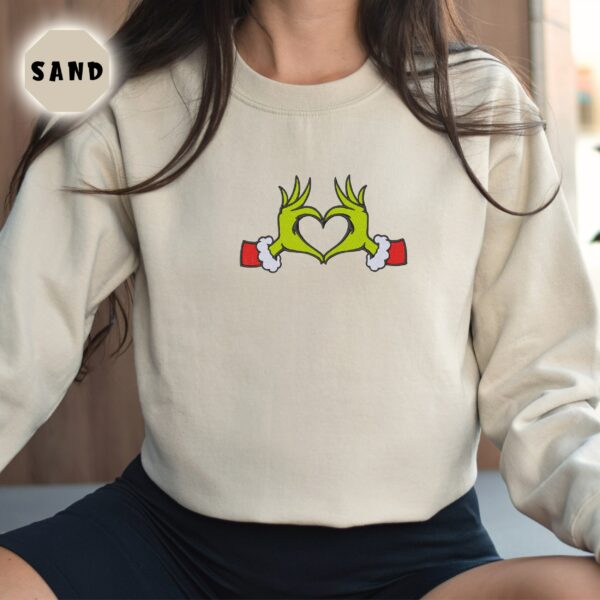 Embroidered Grinch Christmas Heart Sweatshirt Grinch Love Sweatshirt Christmas Grinch Crewnecks Christmas Family 2024 Sweatshirts 1 1