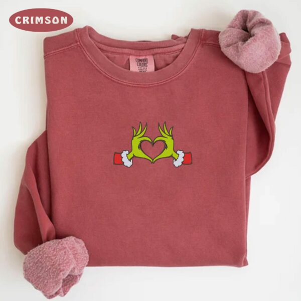 Embroidered Grinch Christmas Heart Sweatshirt Grinch Love Sweatshirt Christmas Grinch Crewnecks Christmas Family 2024 Sweatshirts 1