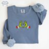 Embroidered Grinch Christmas Heart Sweatshirt Grinch Love Sweatshirt Christmas Grinch Crewnecks Christmas Family 2024 Sweatshirts 7